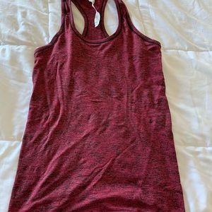 Lululemon swiftly razor back